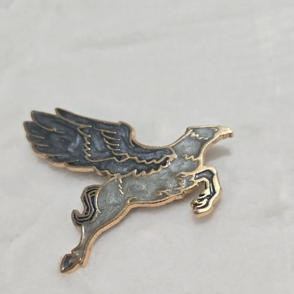 Harry Potter Buckbeak Pin